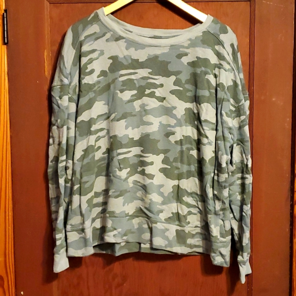 Universal Thread Camo print sweatshirt XXL